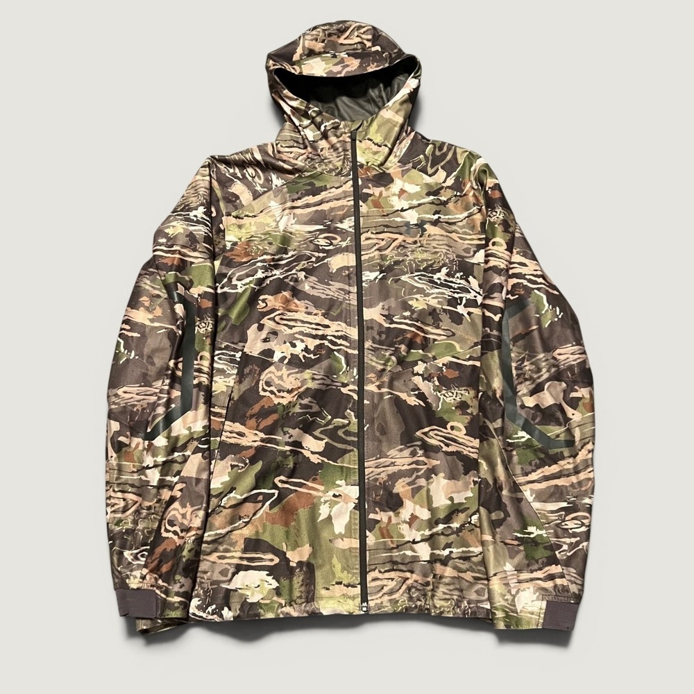 Under Armour Goretex Essentials Storm 3 Hooded Camo Rain Jacket Forest 2XL